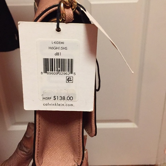 Brand new Calvin Klein shoulder bag - Picture 3 of 7